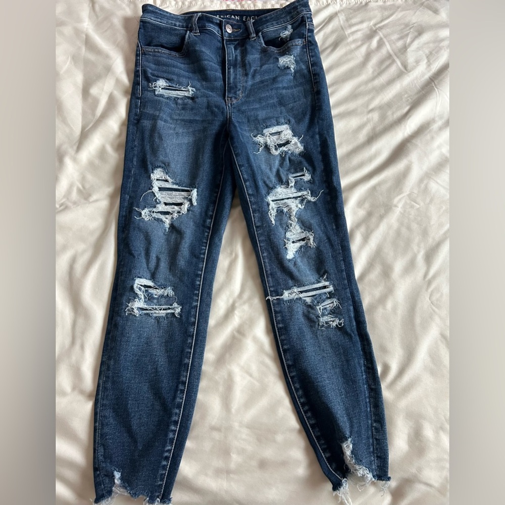 American Eagle ripped jeans size 6 x-short